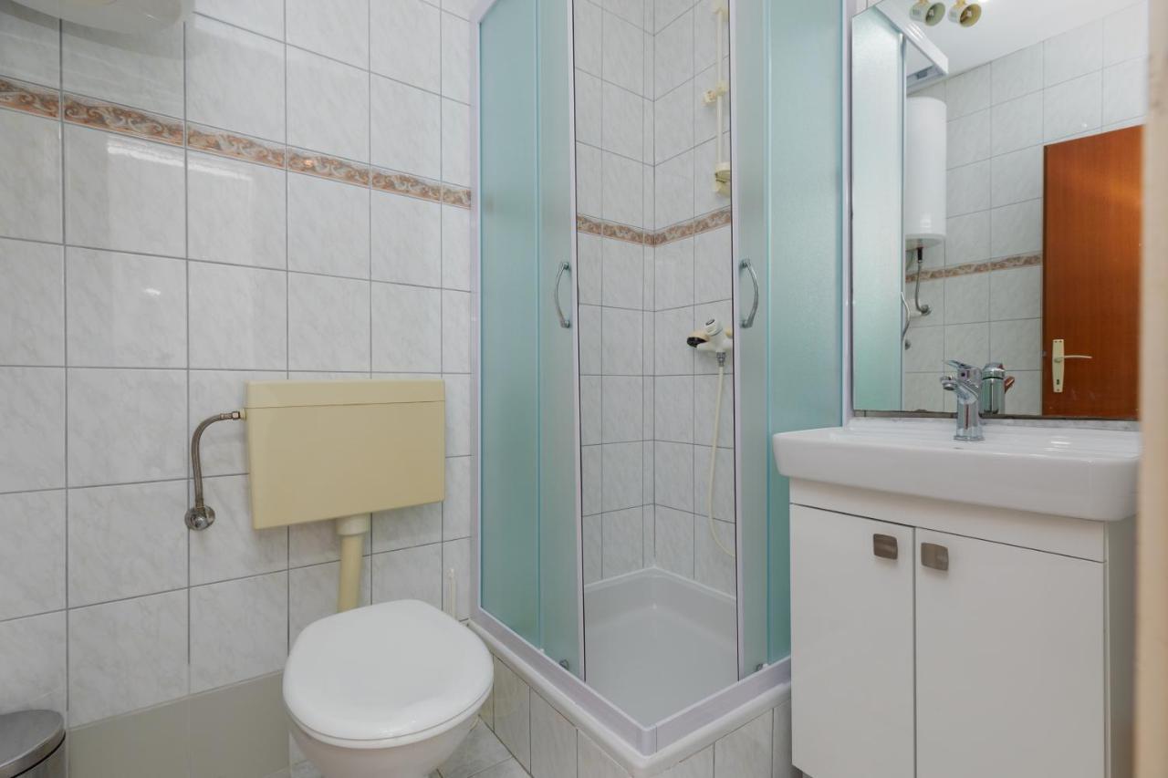 Apartments By The Sea Duce, Omis - 2992 Dugi Rat Exterior foto