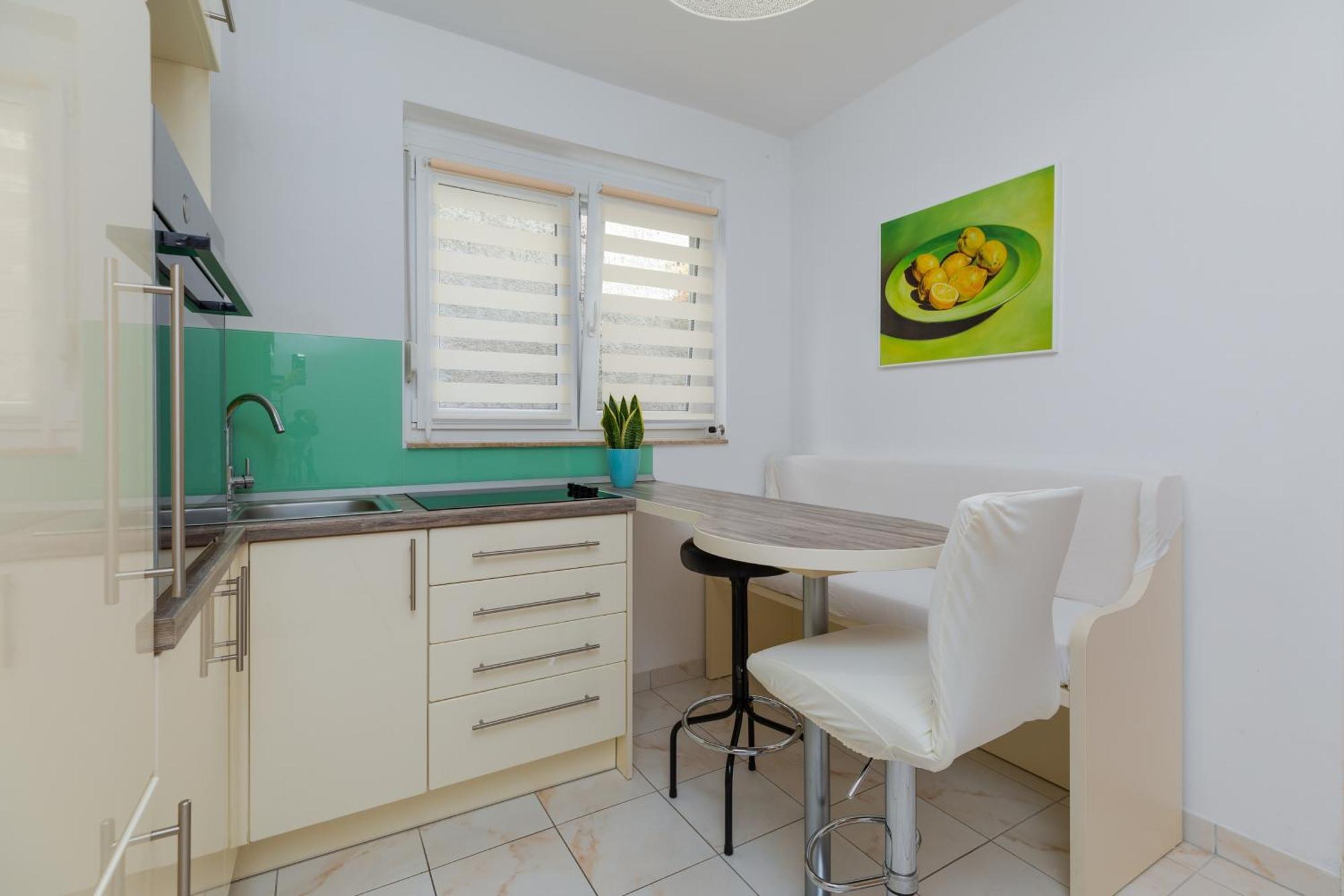 Apartments By The Sea Duce, Omis - 2992 Dugi Rat Quarto foto